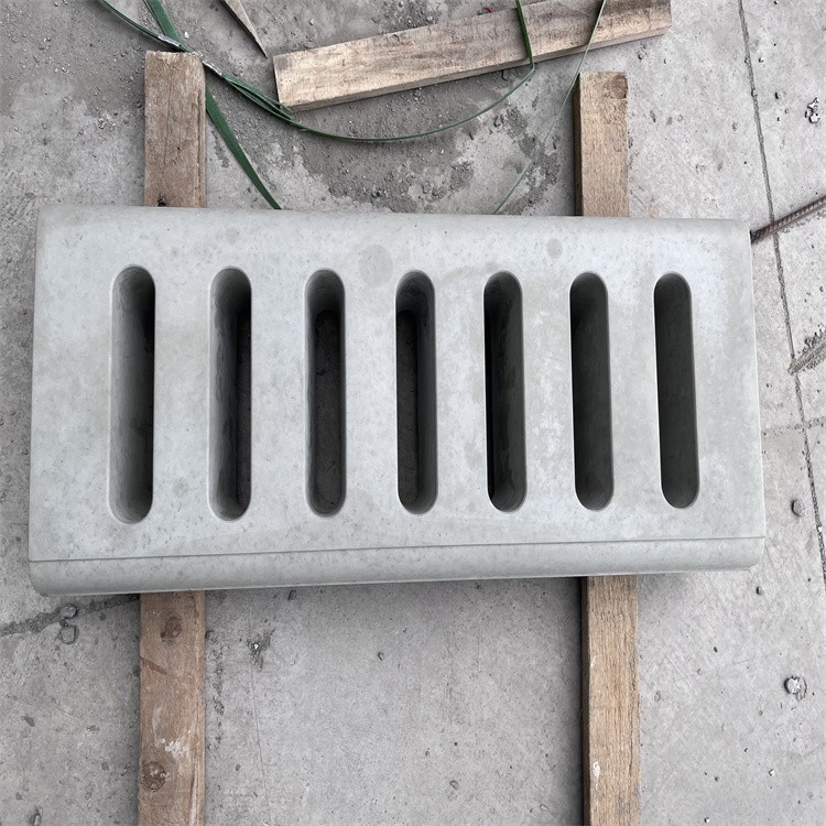 供应铁路水泥路沿石规格500*300*120混凝土预制构件图3