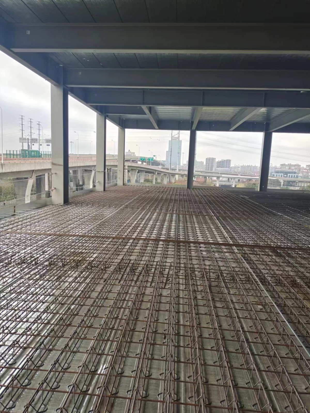 钢筋桁架镀锌楼承板--新型钢筋桁架楼承板图7