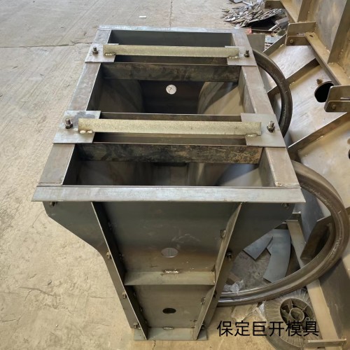 隔离墩模具图2