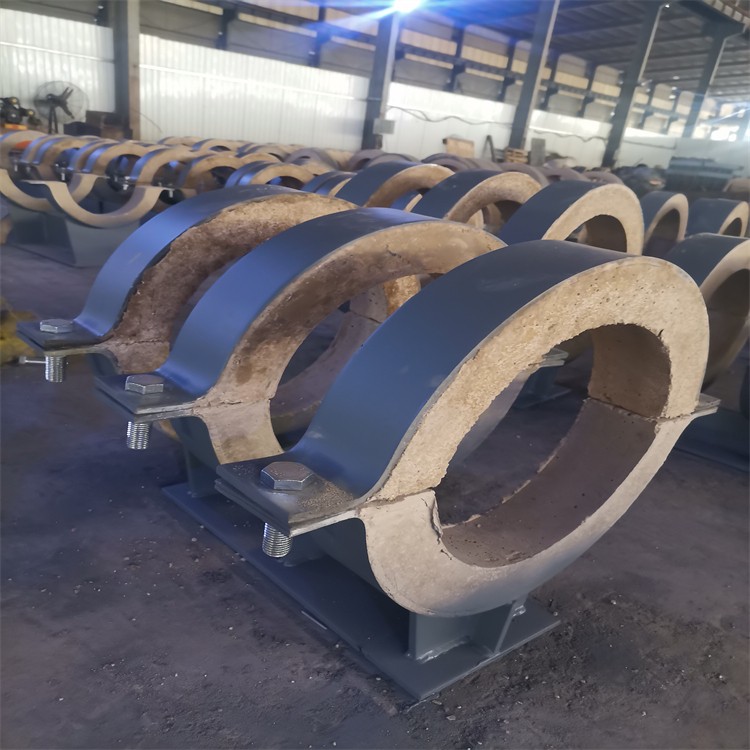 博迎长输低能耗隔热滑动管托架空管道滑动支架管夹式绝热导向支座图2