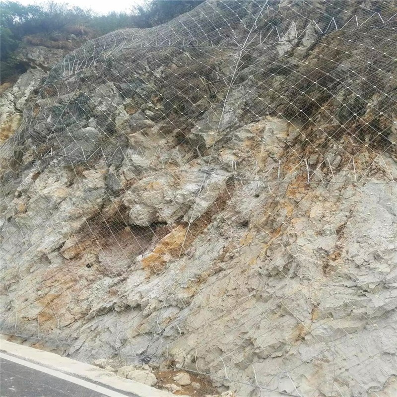 主动防护网GPS2型柔性镀锌钢丝绳网厂家 边坡支护施工队伍 护山网图3